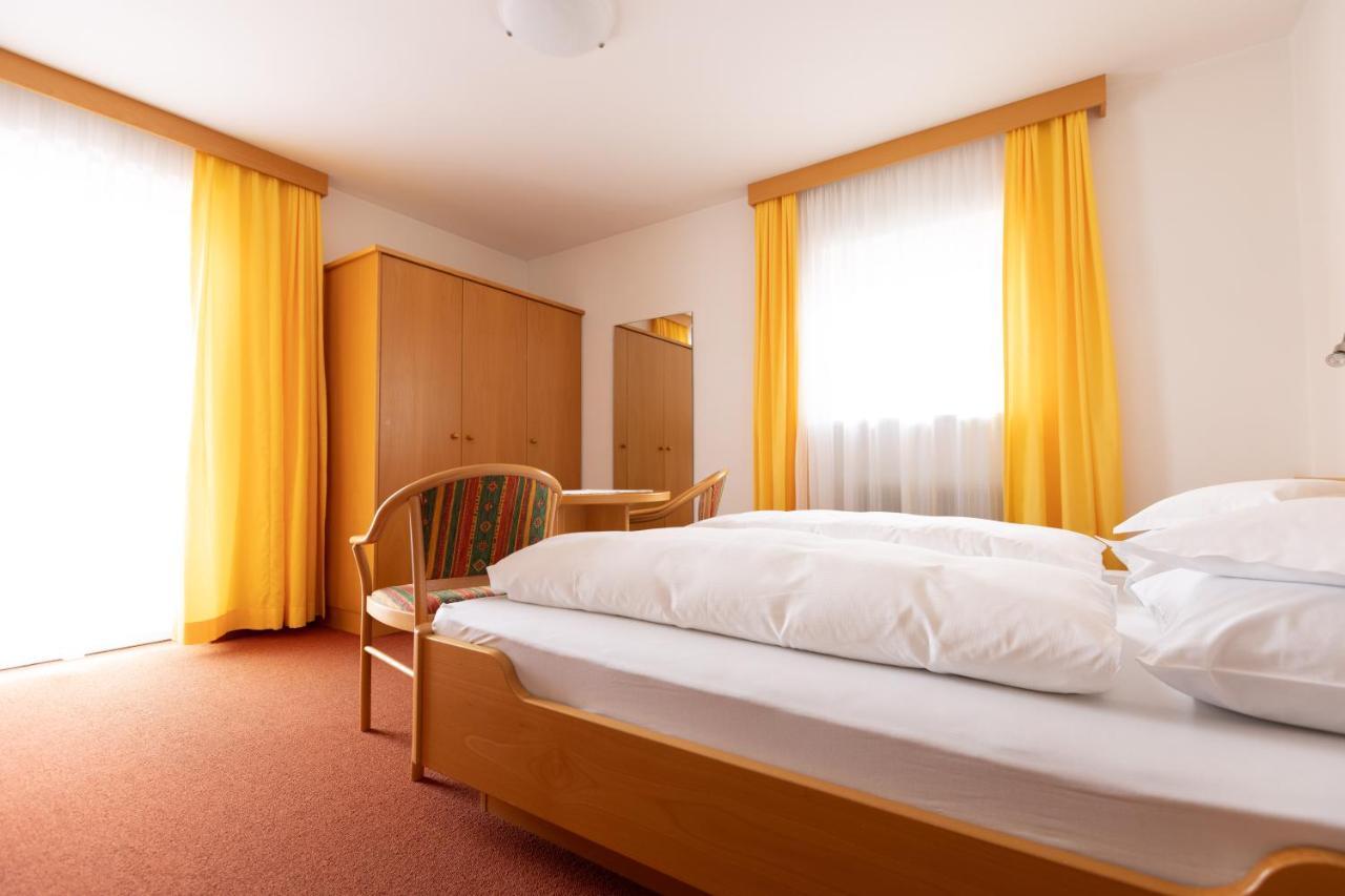 Garni Juval Hotel Tirol Buitenkant foto