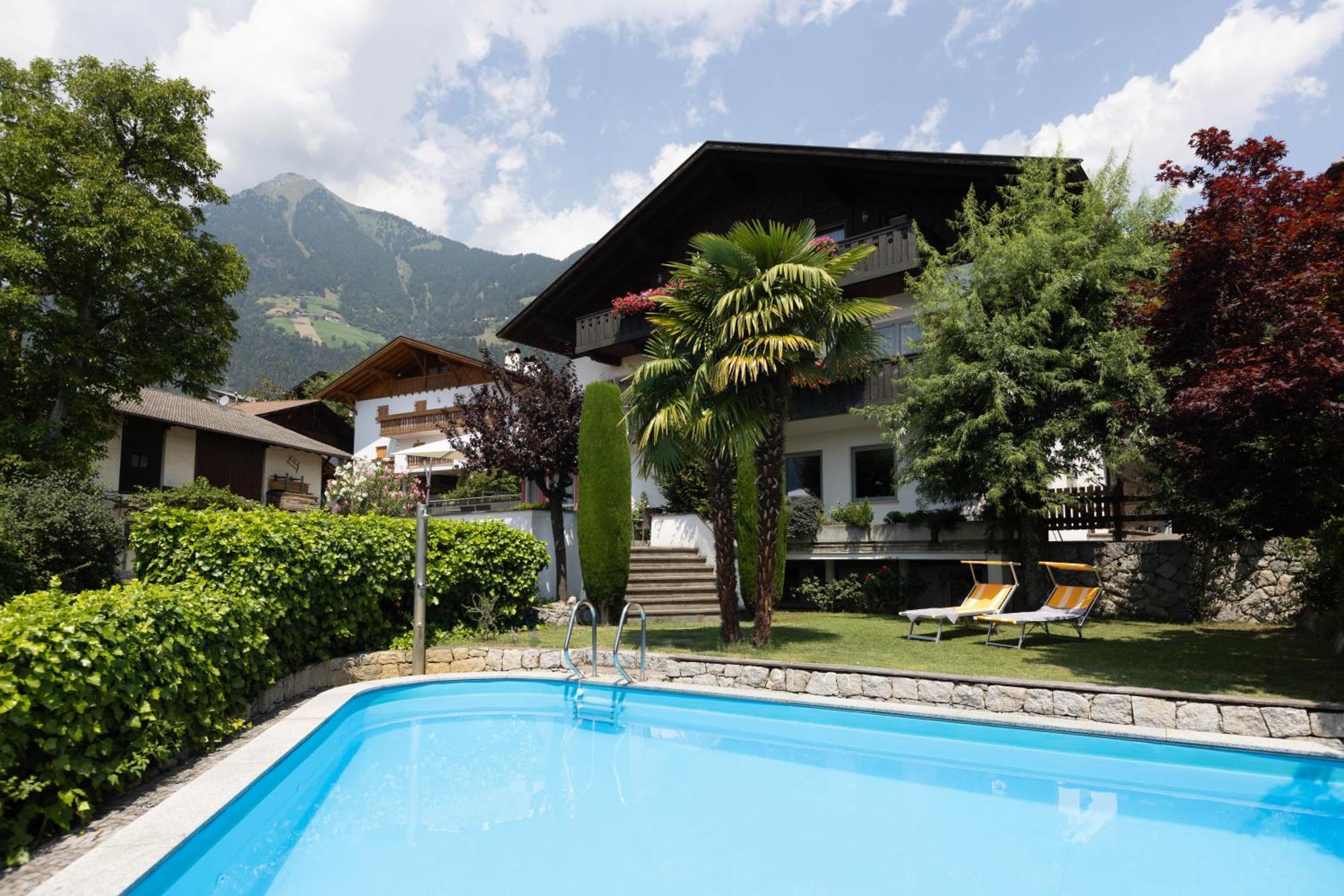 Garni Juval Hotel Tirol Buitenkant foto